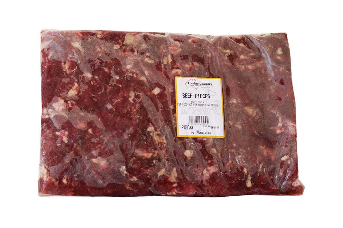 2.5kg vacuum-sealed bag of high-energy Australian beef trim pieces for dogs